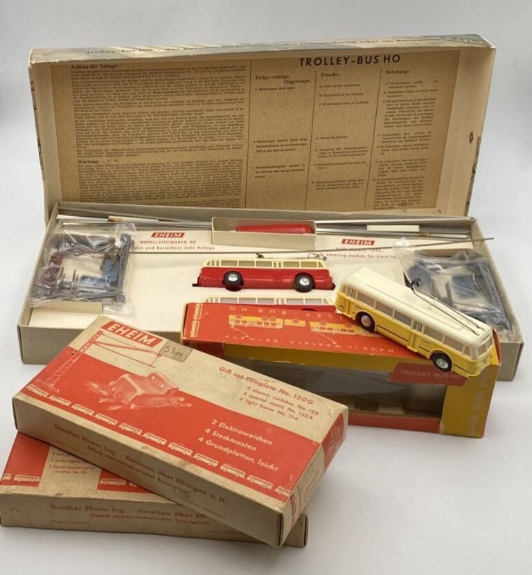 EHEIM HO en BO : coffret trolley bus ref 102, trolley ref 6100, boite caténaire…