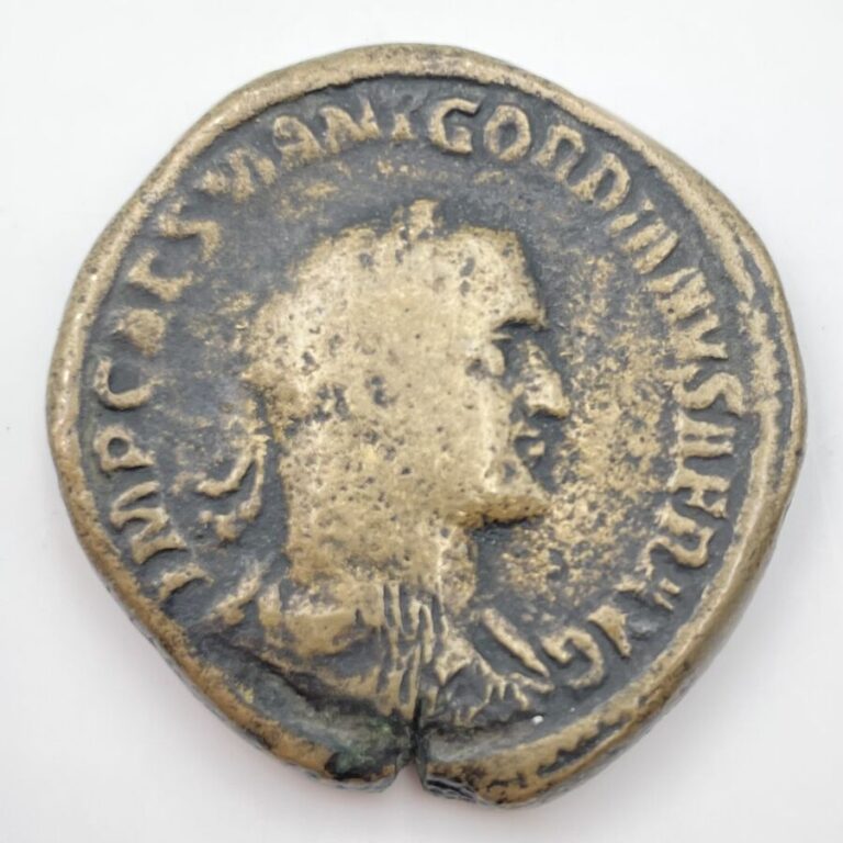 Gordien Ier (238 ap. J.-C.). Surmoulage d'un sesterce à la Providence, c. XVIII…