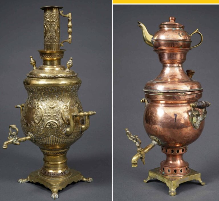 GRAND SAMOVAR EN LAITON EMBOSSE - Turquie ou Iran, Epoque XXe siècle - Quadripo…