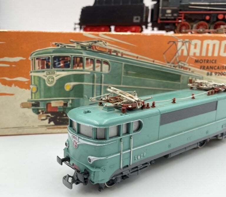 HAMO en BO ; loco vapeur150X ref 8347 et BB 9200