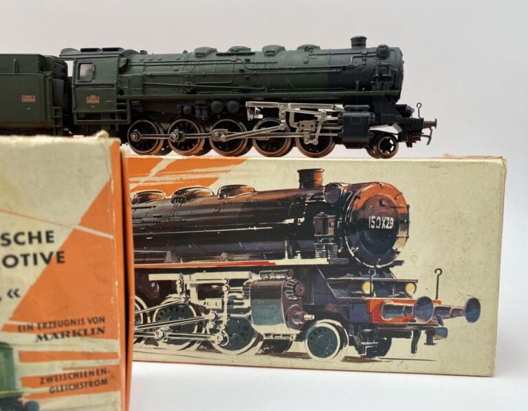HAMO loco vapeur 150 ref 8346 et loco E94 ref 8322 en BO