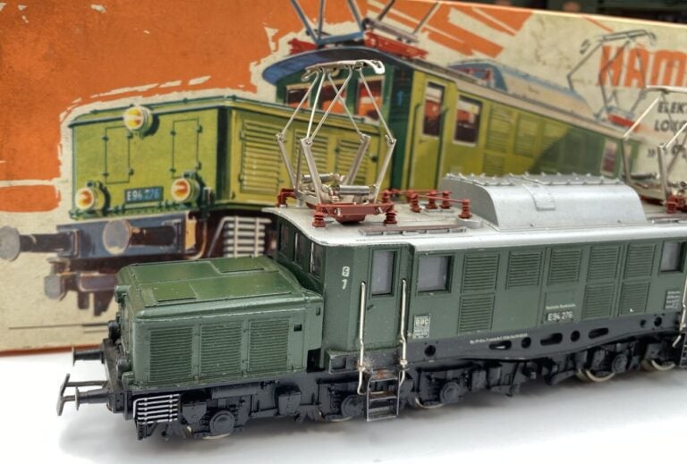 HAMO loco vapeur 150 ref 8346 et loco E94 ref 8322 en BO