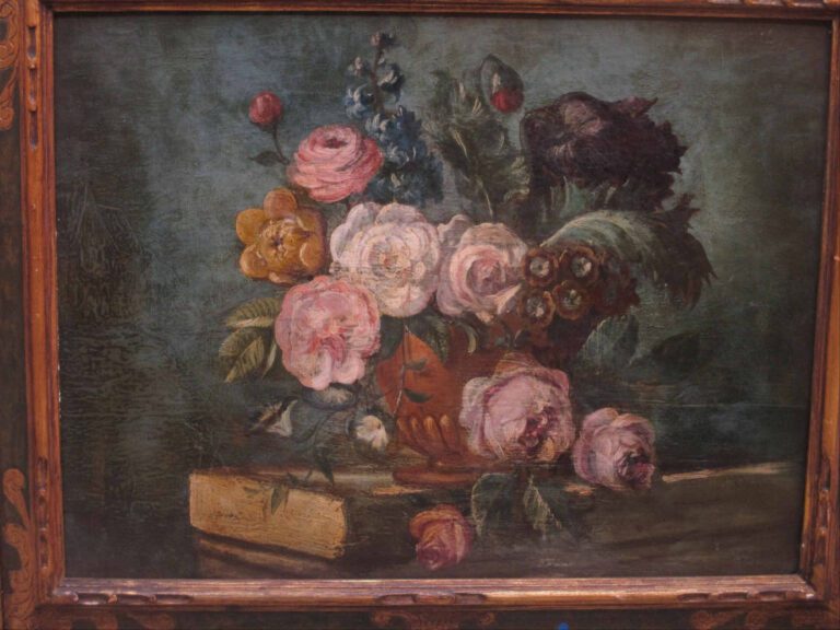 Huile sur panneau représentant un bouquet de fleurs. - 46 x 60.5 cm
