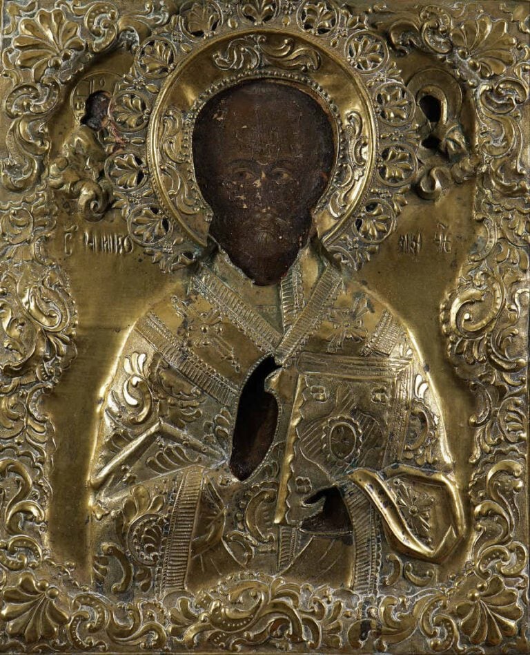 Icône de Saint-Nicolas. - Tempera sur bois. Oklad en cuivre doré. - Russie, XIX…