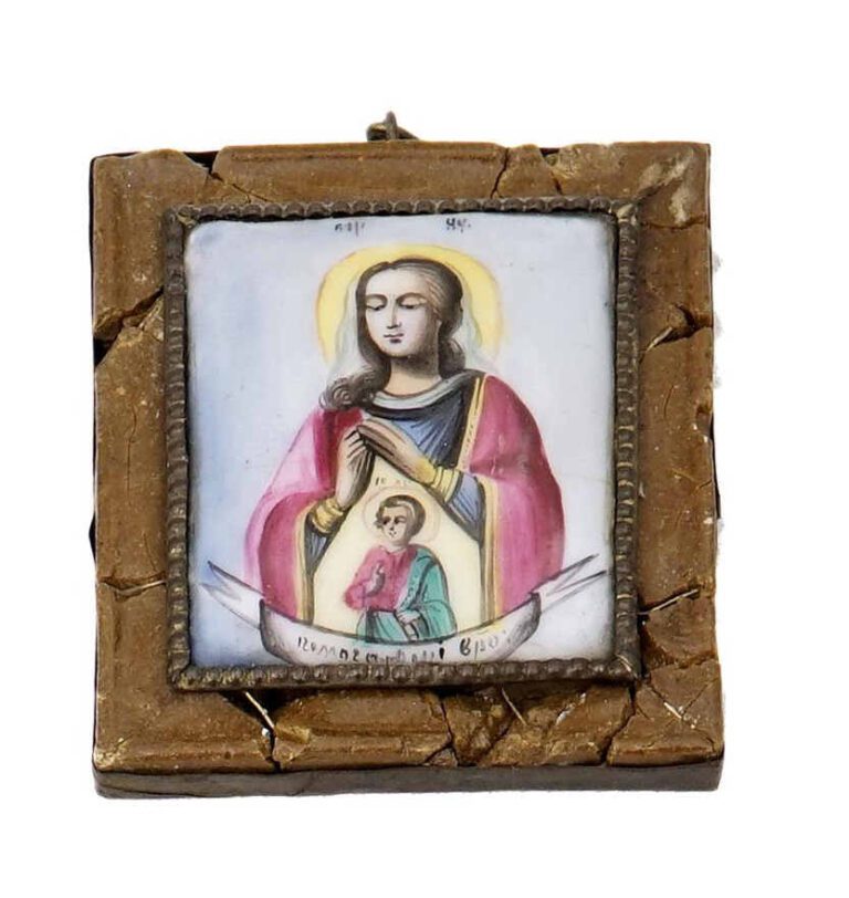 Icône rectangulaire miniature de voyage peinte sur émail, représentant la Mère…