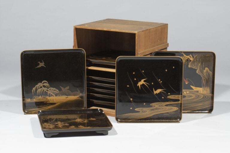 JAPON - Fin période Meiji, Période Taisho - Ensemble de 10 plateaux laqués zen,…