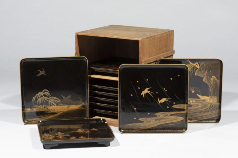 JAPON - Fin période Meiji, Période Taisho - Ensemble de 10 plateaux laqués zen,…