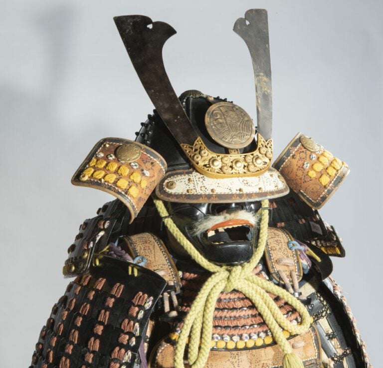 JAPON - Période Showa ( 1926-1989) - Armure de guerrier japonais ( Oroyoi) en f…