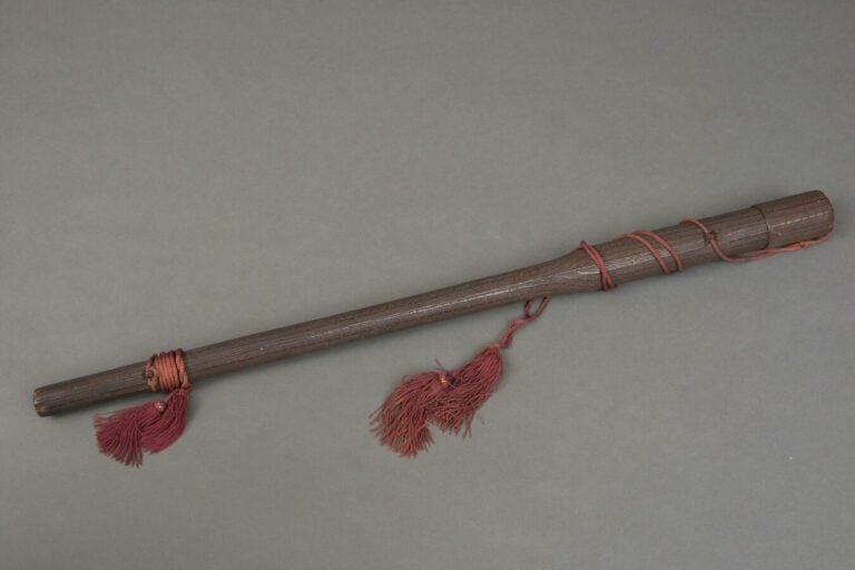 JAPON - Période Showa (1926-1989) - Carquois en bambou et ses huit flèches - Pé…