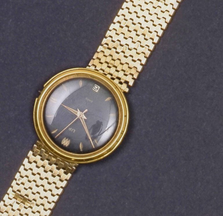 LIP - Montre bracelet d'homme en or jaune 18K. Boîtier en acier. - Numérotée au…