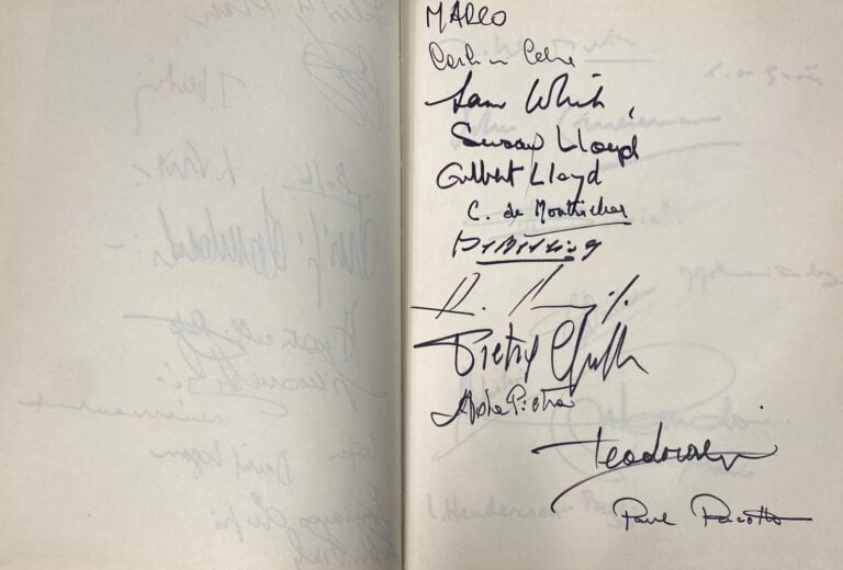 Livre d'or du Palais de l'Europe comprenant un dessin au stylo bille bleu de Pa…