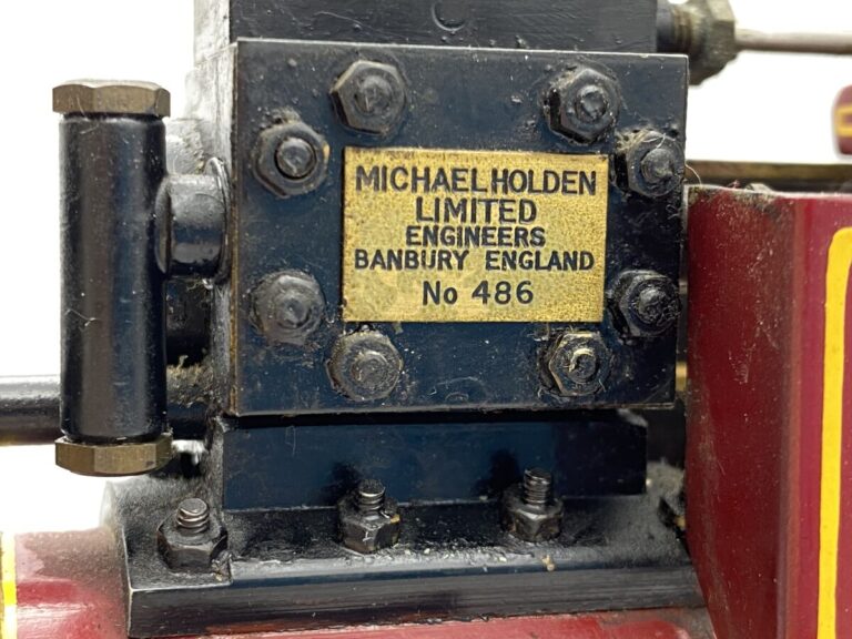 Locomobile Michael Holder LTD 1906 de marque Allchin en fonte et cuivre peint,…