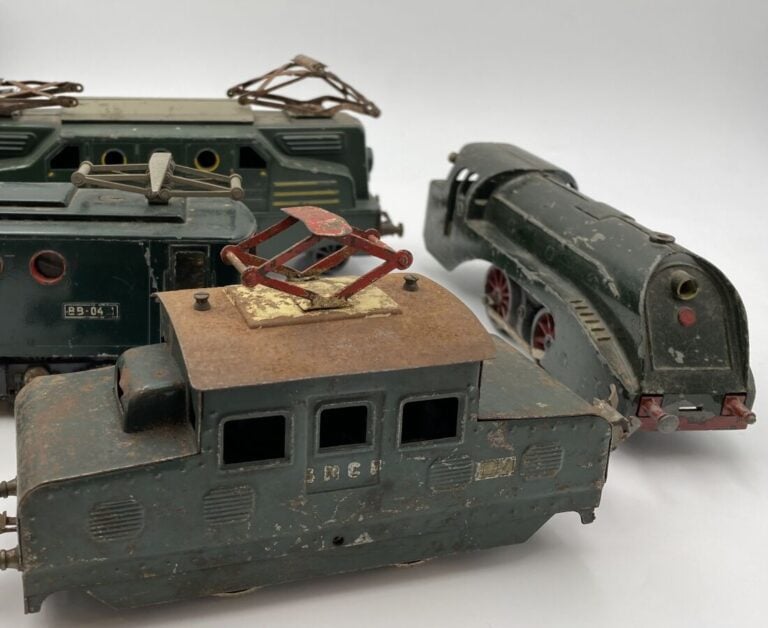 Lot de 4 locos : BLZ loco 1B1, LR loco électrique BB, LR coco type 020 zamac, L…