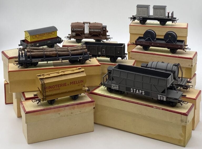 Lot de Wagons VB - France en BO : 66/1 et 66/2 - 18 wagons en boite en 2 lots d…