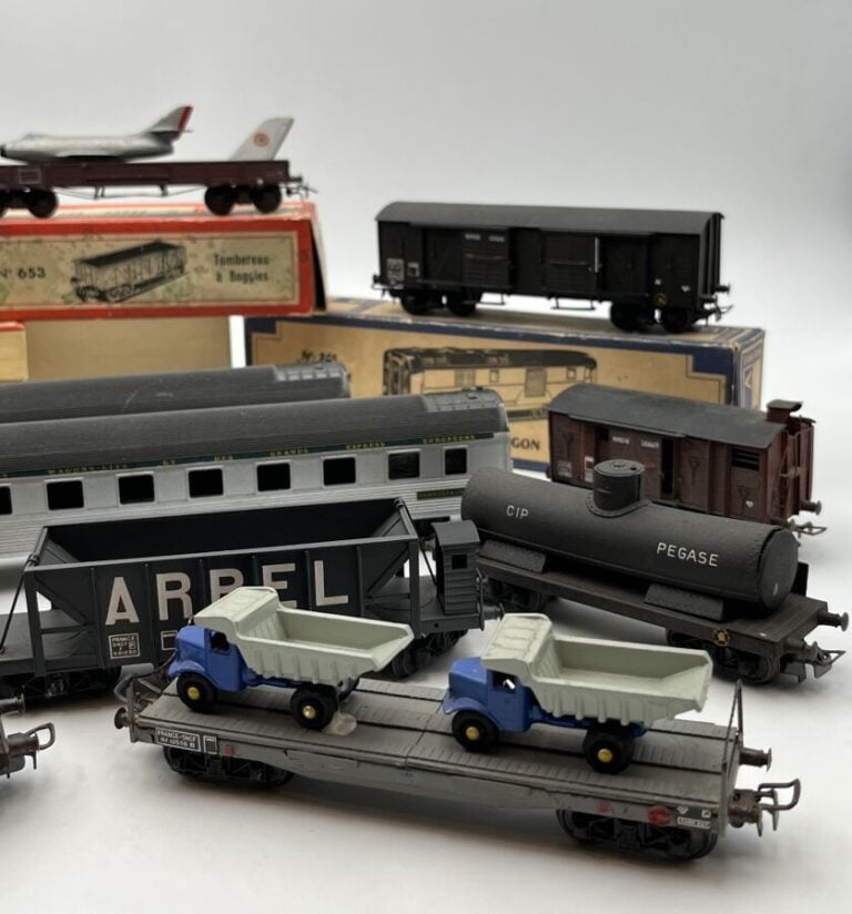 Lot de wagons VB - France en BO : 67/1 et 67/2 - 14 wagons en 2 lots de 7 pièce…