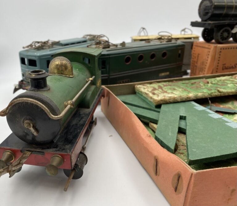 Lot Hornby écart 0, 20 lots en BO : gare de Nice démontable n°16, voiture 2ème…