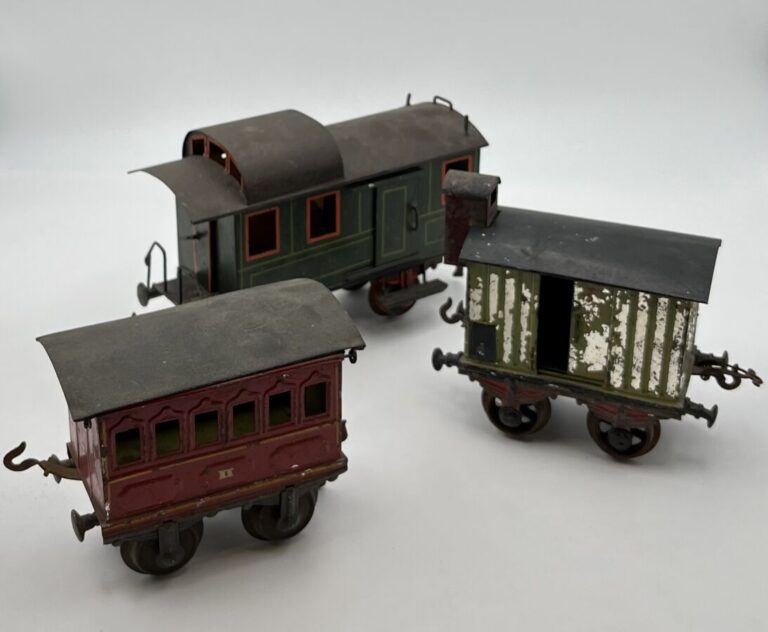Marklin avant 1914, fourgon 2 compartiments aménagé + voiture 2 essieux 2ème cl…