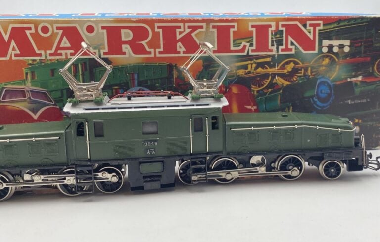 Marklin en BO ; Crocodile ref 3015 dernière boite