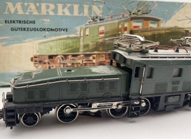Marklin en BO ; Crocodile ref 3015 première boite