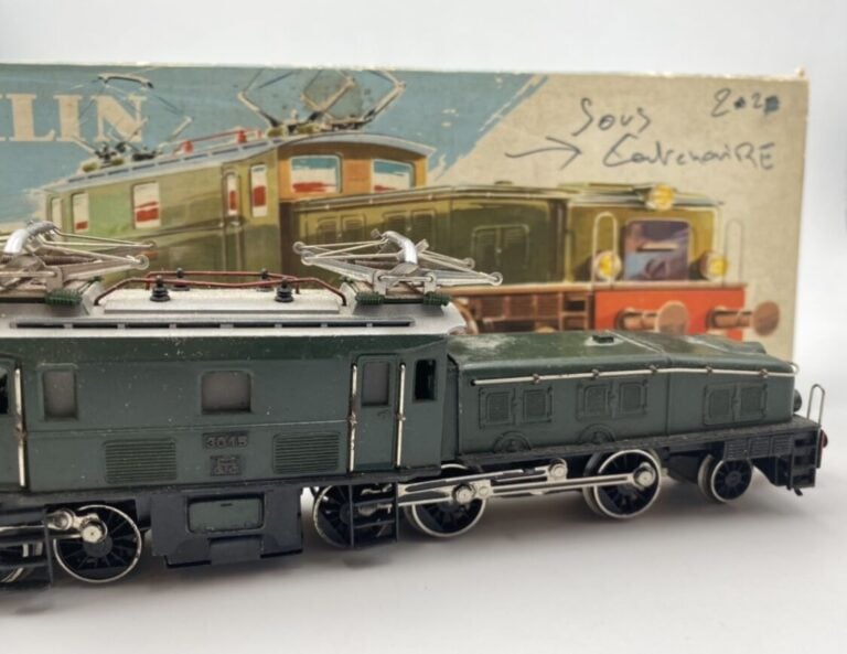 Marklin en BO ; Crocodile ref 3015 première boite