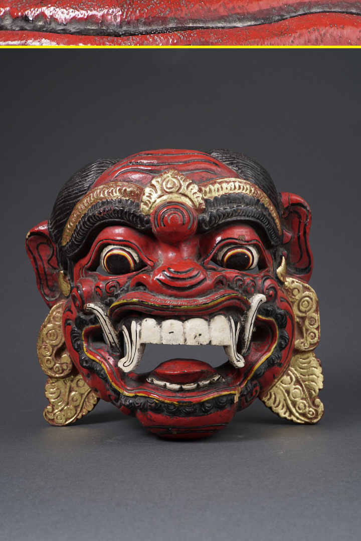 MASQUE DE SINGHA - Bali, Epoque XIXe/XXe siècle - En bois sculpté, polychromé e…