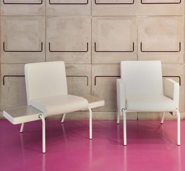Matali Crasset - Paire de fauteuils " Il capriccio di Ugo ", structure en acier…