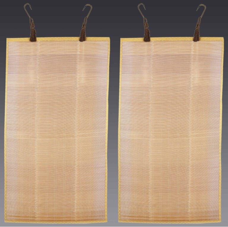 PAIRE DE PERSIENNES EN BAMBOO ET A MONTURE DE TISSU, SUDARE - Japon, Epoque XXe…