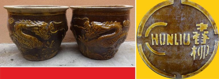 PAIRE DE VASQUES A POISSONS / AQUARIUMS EN GRES A GLACURE JAUNE - Chine, De sty…