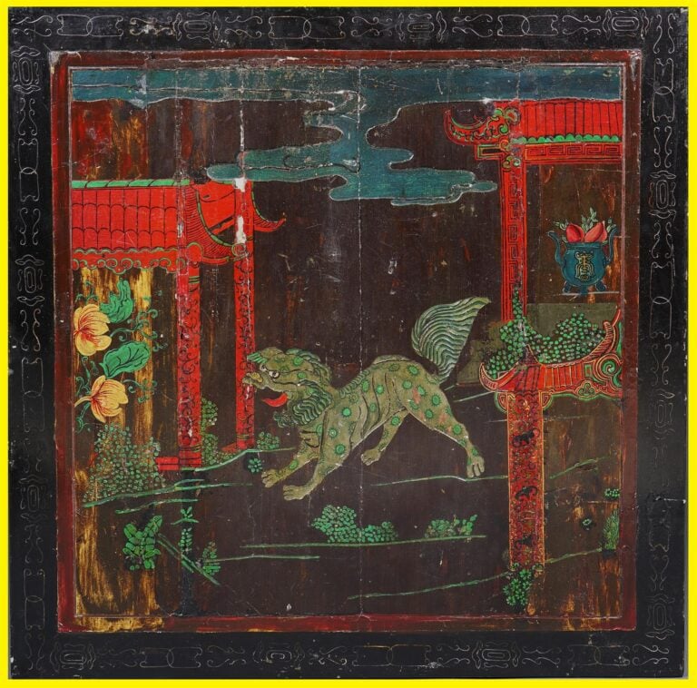 PANNEAU QUADRANGULAIRE DE LAQUE DE COROMANDEL AU LION FU / BOUDDHIQUE - Chine,…