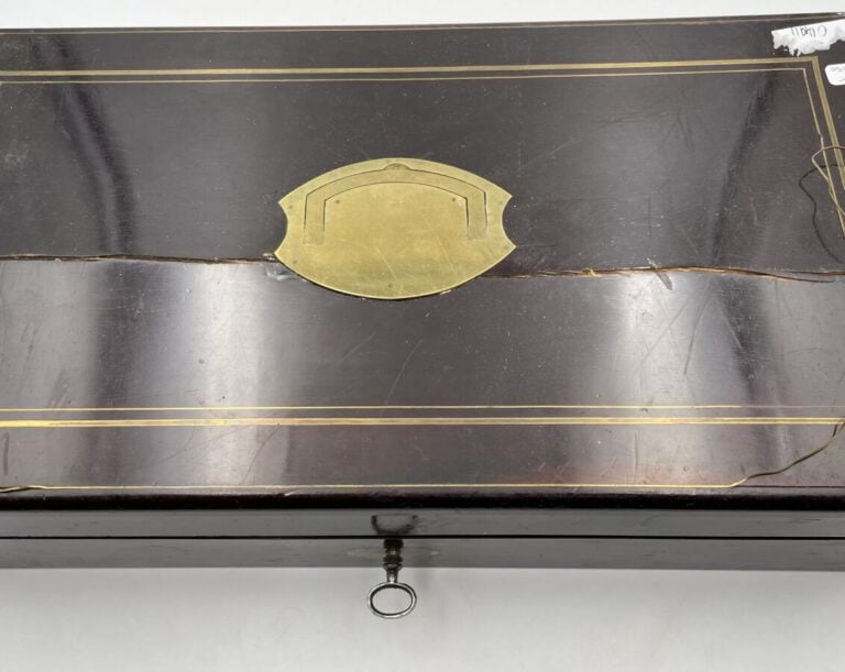 Partie de ménagère en vermeil (950 ‰), à motif de coquille sur fond amati point…