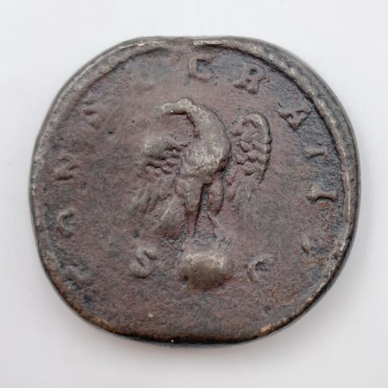 Pertinax (193 ap. J.-C.). « Padouan » en bronze, d'après Giovanni Cavino, au se…