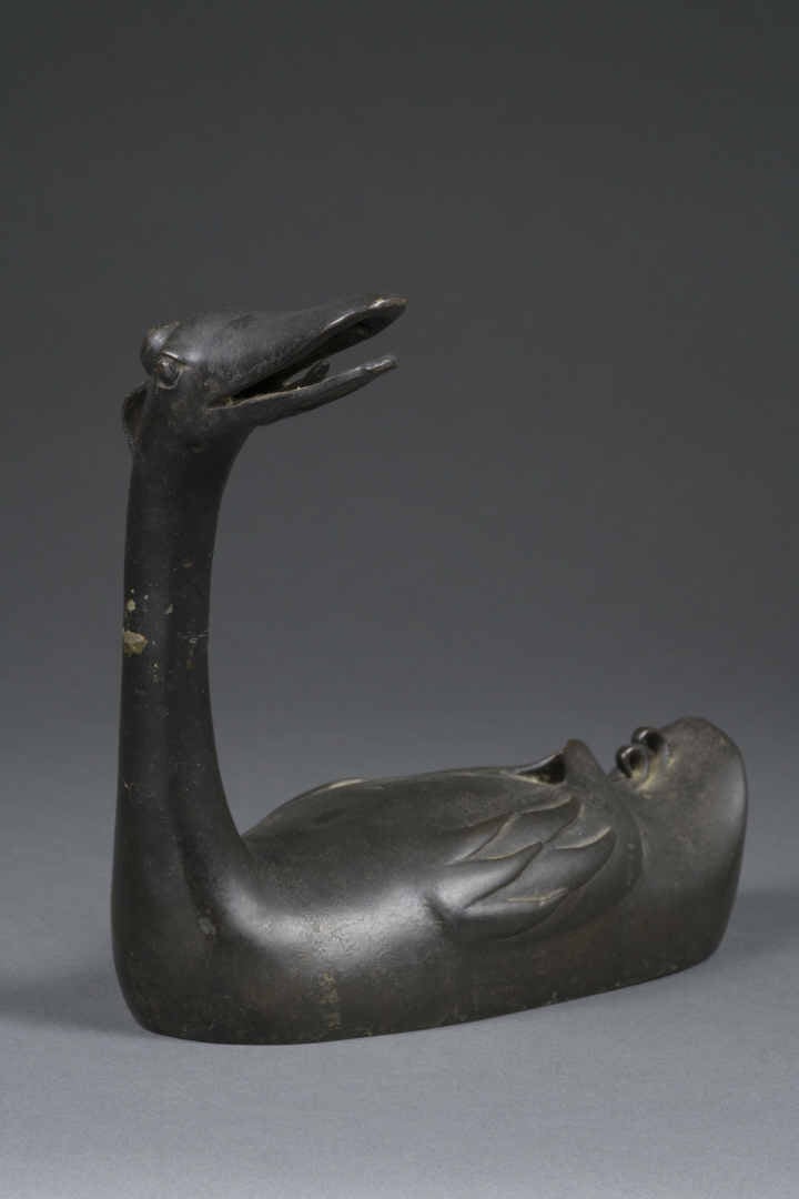 PROBABLE COUVERCLE DE BRULE-PARFUM FORMANT CANARD MANDARIN EN BRONZE LAQUE NOIR…