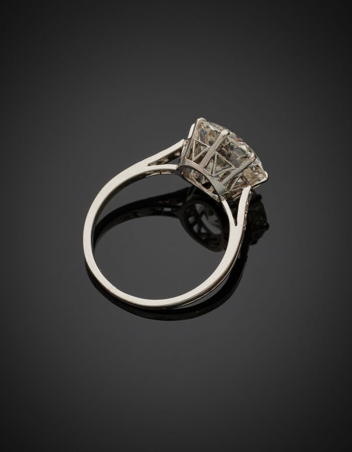 RENE BOIVIN - BAGUE solitaire en platine (950‰) serti d'un diamant taille ancie…
