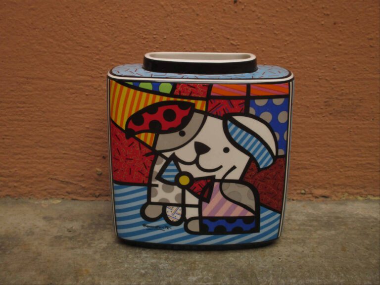 Romero BRITTO (XXe siècle) - Ginger - Vase en céramique. - Signé. - H. : 17 cm…