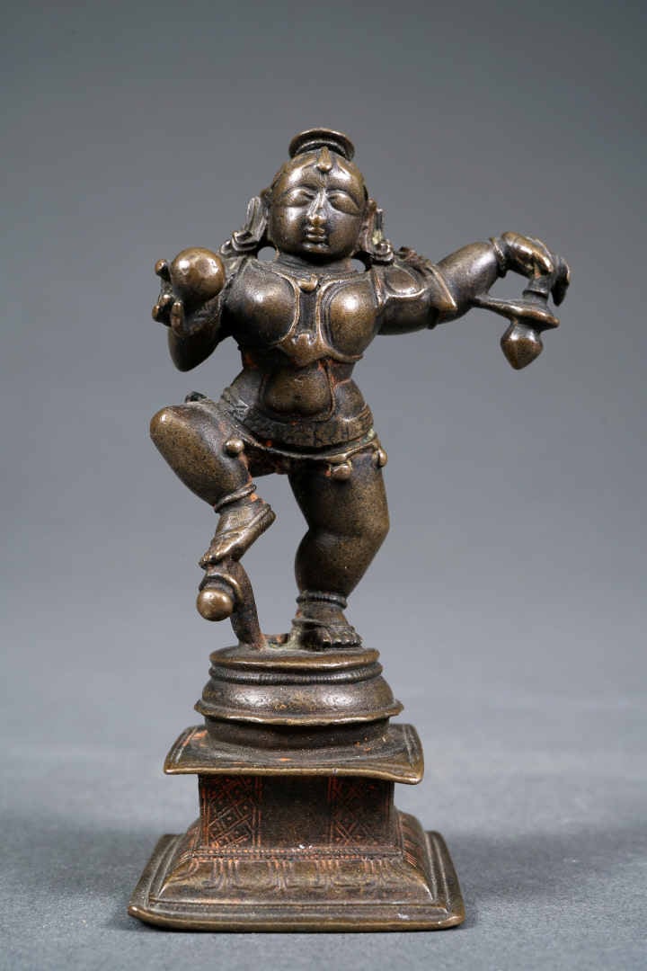 SUJET EN BRONZE A L'EFFIGIE DE BALAKRISHNA - Inde du Sud, Tamil Nadu, Période V…
