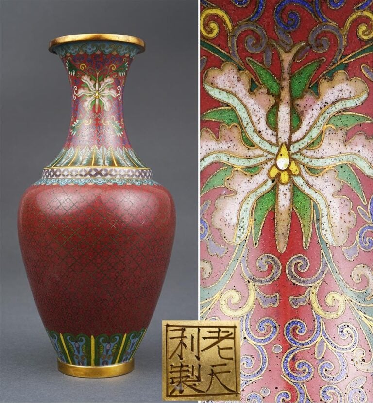 VASE DE FORME QUEUE DE PHENIX EN EMAUX CLOISONNES SUR CUIVRE PAR LAO TIAN LI ??…