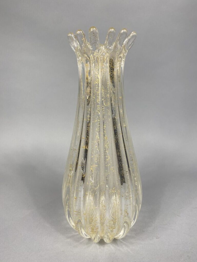 ZANETTI MURANO - Vase en verre épais à inclusions de paillons dorés - Signé - H…