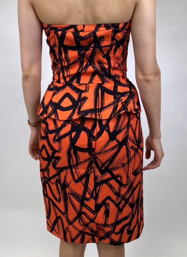 BALENCIAGA - Ensemble bustier en coton et soie à décor de graphisme noir sur fo…