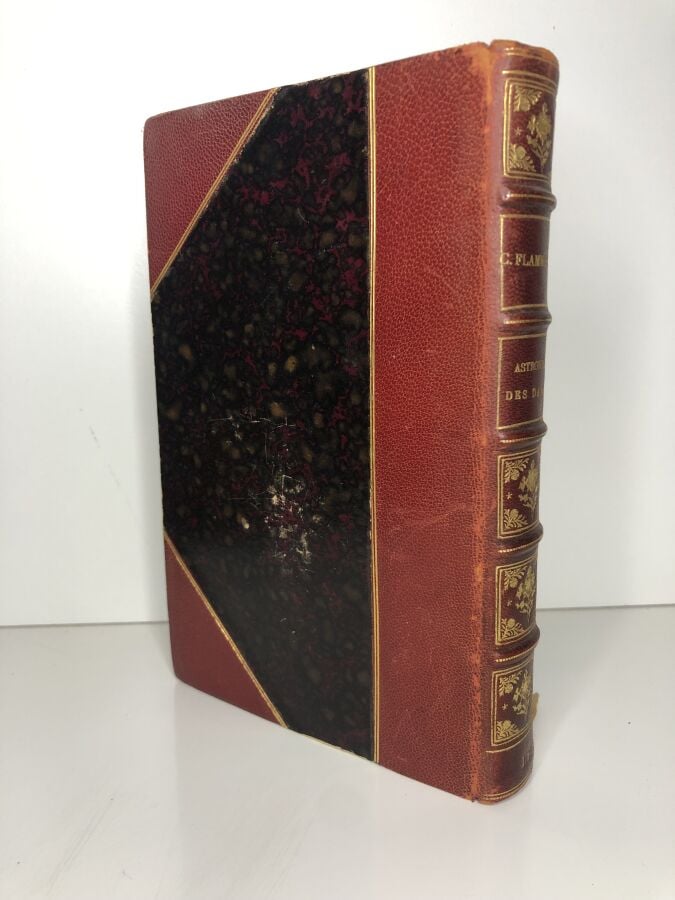 FLAMMARION (Camille). - Astronomie des Dames. Édité à Paris chez Ernest Flammar…