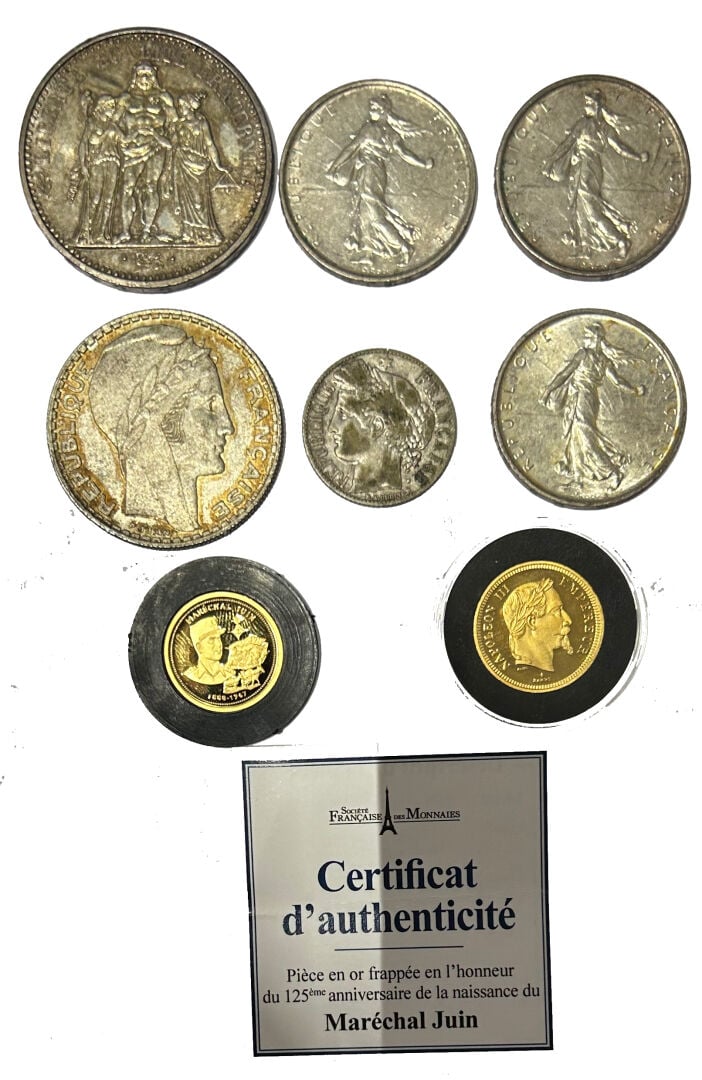 France - Divers - Lot de monnaies et jetons divers comprenant : - -Une 10 Franc…