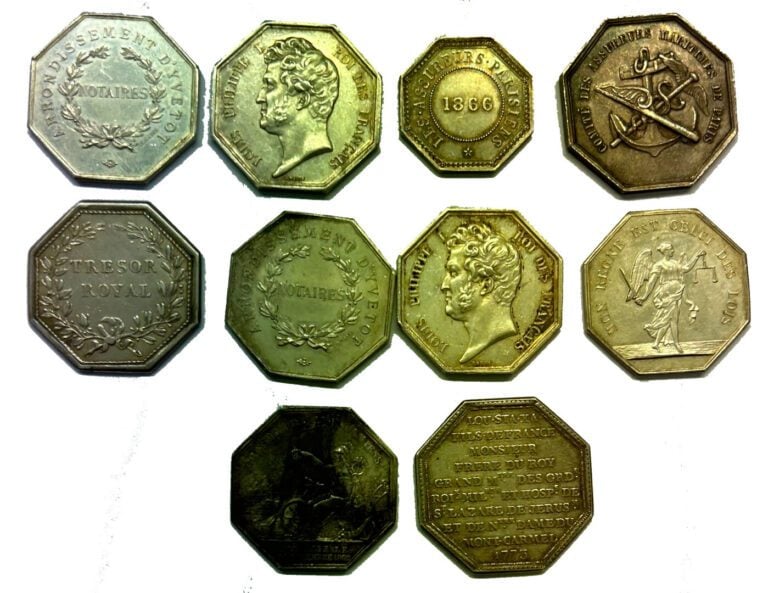 * France - Jetons - Lot de dix Jetons octogonaux comprenant : - -Un Jeton 1775…