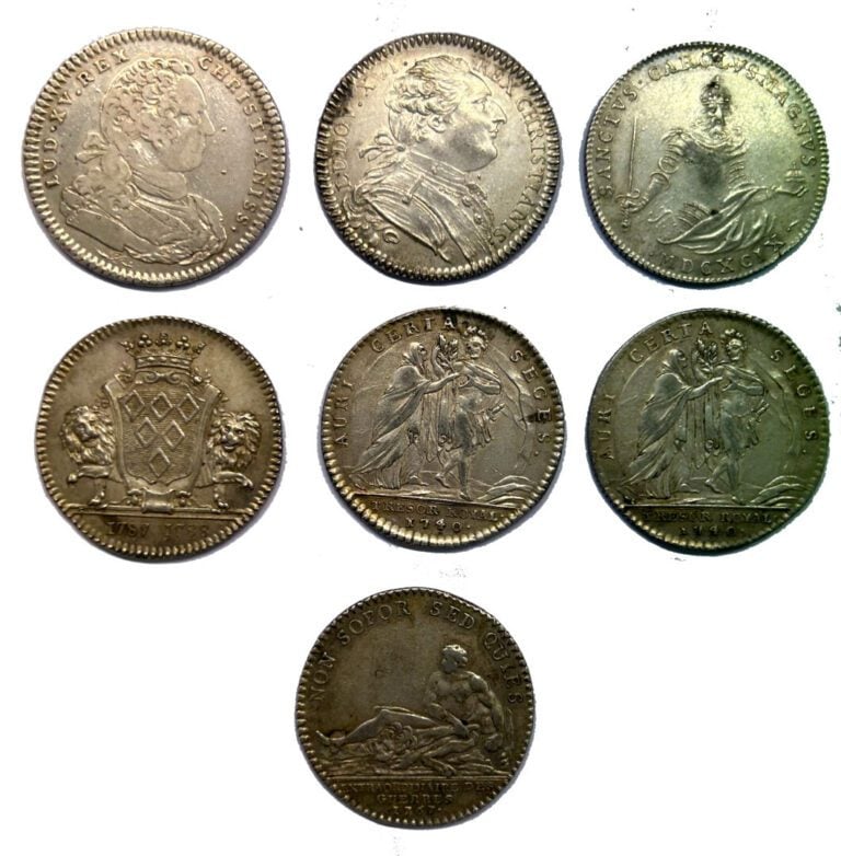 * France - Jetons - Lot de sept Jetons comprenant : - -Un Jeton « Charlemagne »…