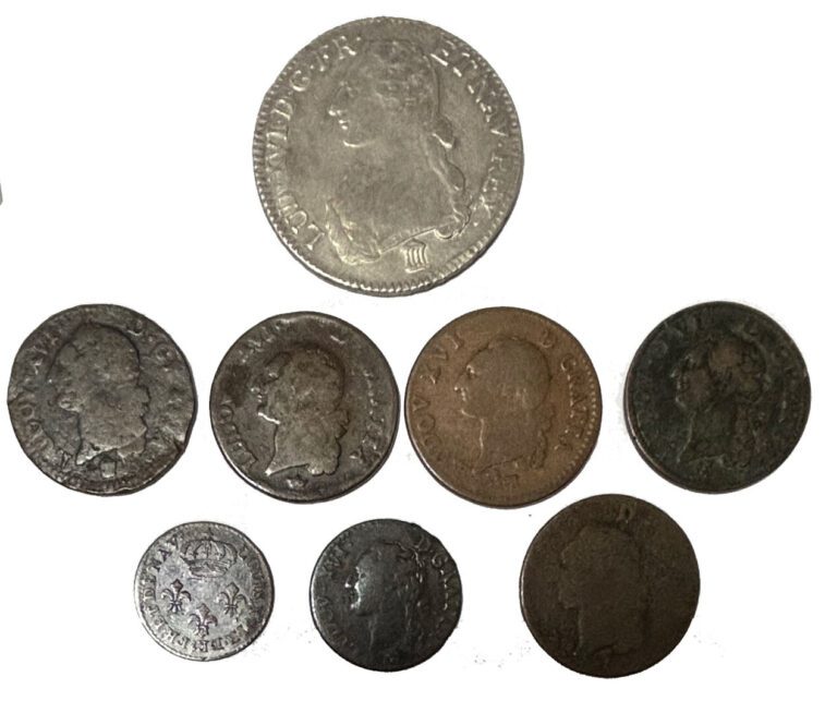 France - Louis XVI (1774-1791) - Lot de huit monnaies comprenant des Sols, demi…