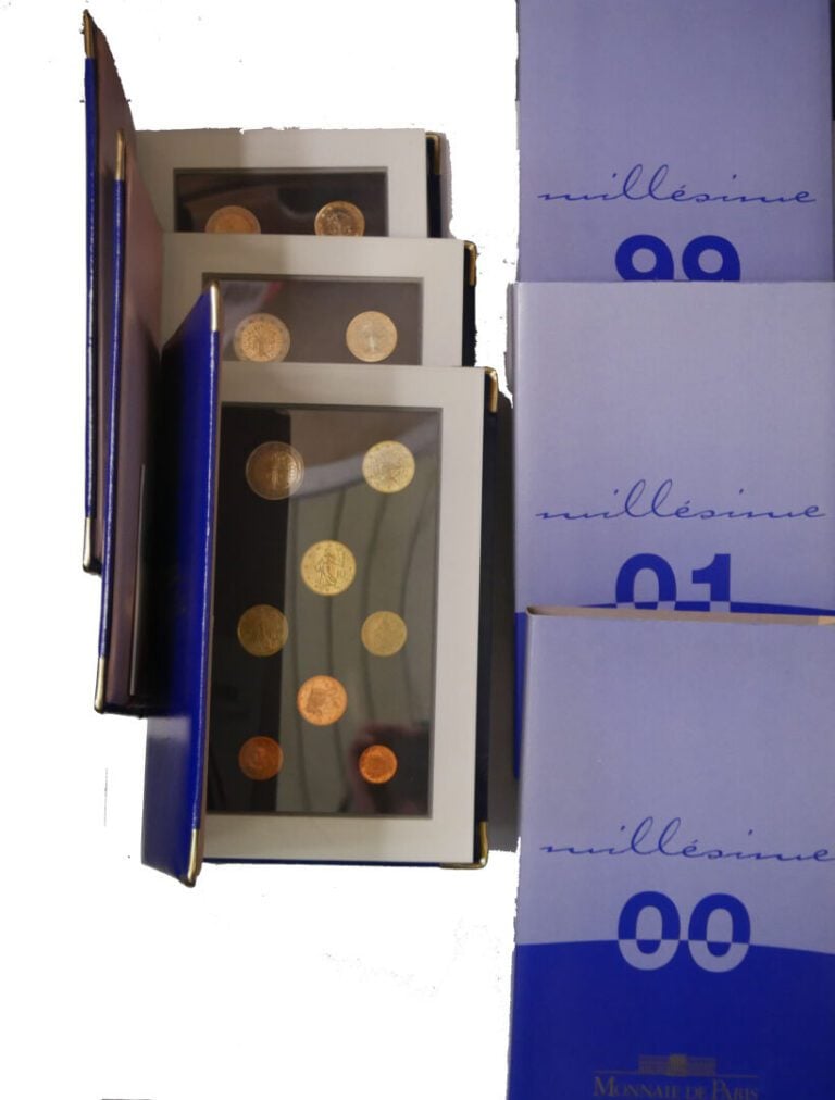 France - Monnaie de Paris - Lot de trois coffrets BE (Belle Épreuve) années 199…