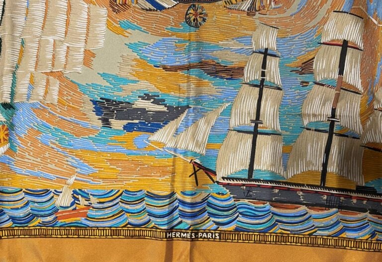 HERMÈS Paris - Carré en twill de soie imprimé titré "Henry F. Smith Sailor 1880…