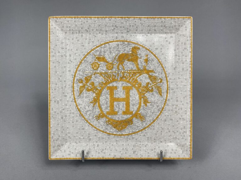 HERMÈS Paris - Vide poche de forme carrée en céramique émaillée "Mosaîque au 24…
