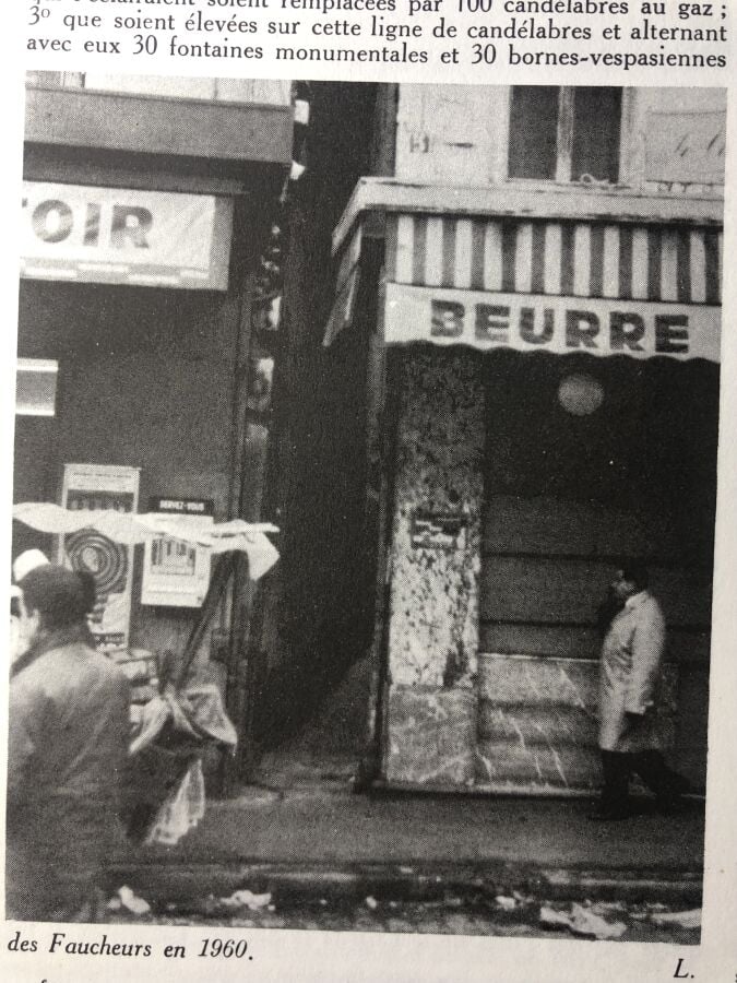 HILLAIRET (Jacques). - Dictionnaire historique des rues de Paris. Edité à Paris…