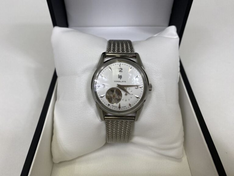 LIP - Montre bracelet d'homme modèle "Himalaya", fabriquée à Besançon - Cadran…
