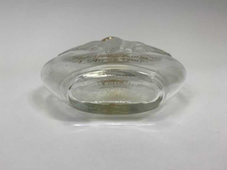 Nina RICCI - "L'Air du Temps" - Flacon eau de toilette 100 ml - Marqué Lalique…