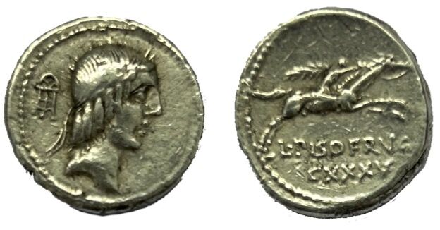 * Rome - Calpurnia (67 avant J.C) - Denier - A : Tête d'apollon à droite - R :…